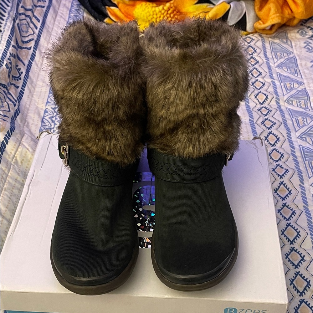 Bzees Olive Green and Brown Fur Ankle Boots